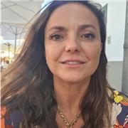 Paciente y divertida,  prefiero primaria. Cualquier asignatura excepto matemáticas